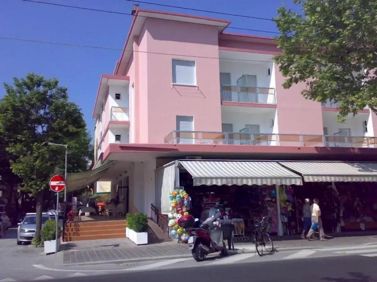 Hotel Piccari Nuova Gestione ريميني المظهر الخارجي الصورة