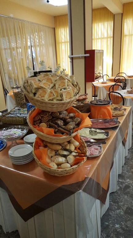 Hotel Piccari Nuova Gestione ريميني المظهر الخارجي الصورة