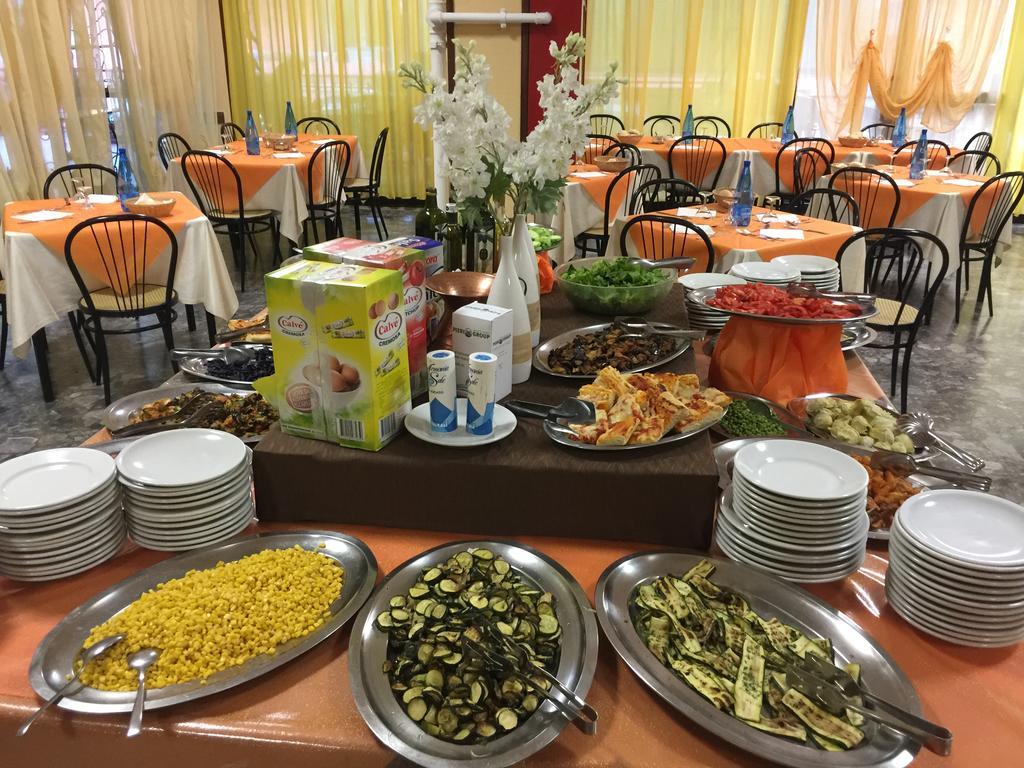 Hotel Piccari Nuova Gestione ريميني المظهر الخارجي الصورة