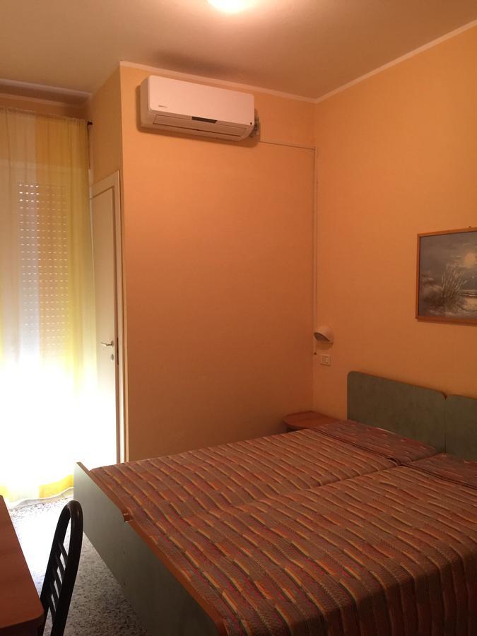 Hotel Piccari Nuova Gestione ريميني المظهر الخارجي الصورة